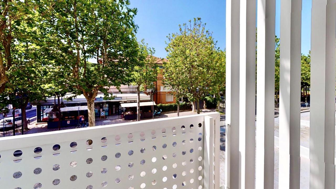 Hotel Excelsior Cervia Exterior foto