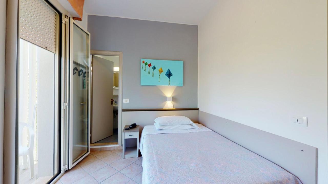 Hotel Excelsior Cervia Exterior foto