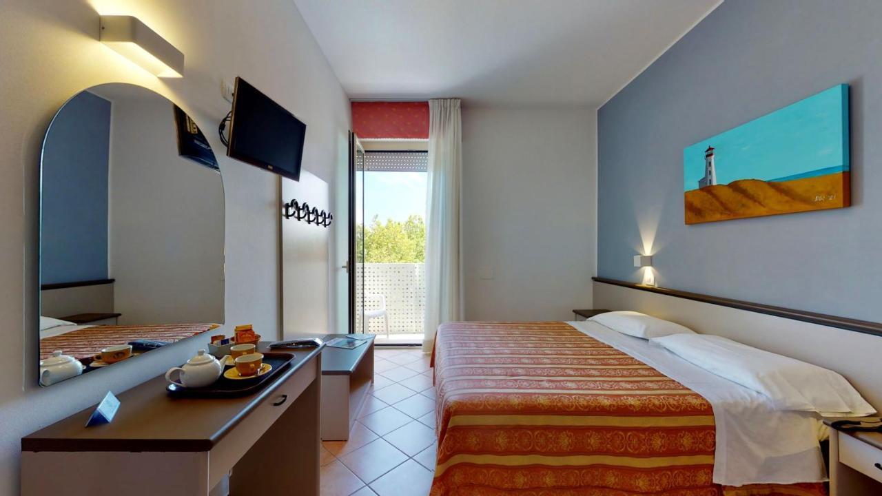 Hotel Excelsior Cervia Exterior foto