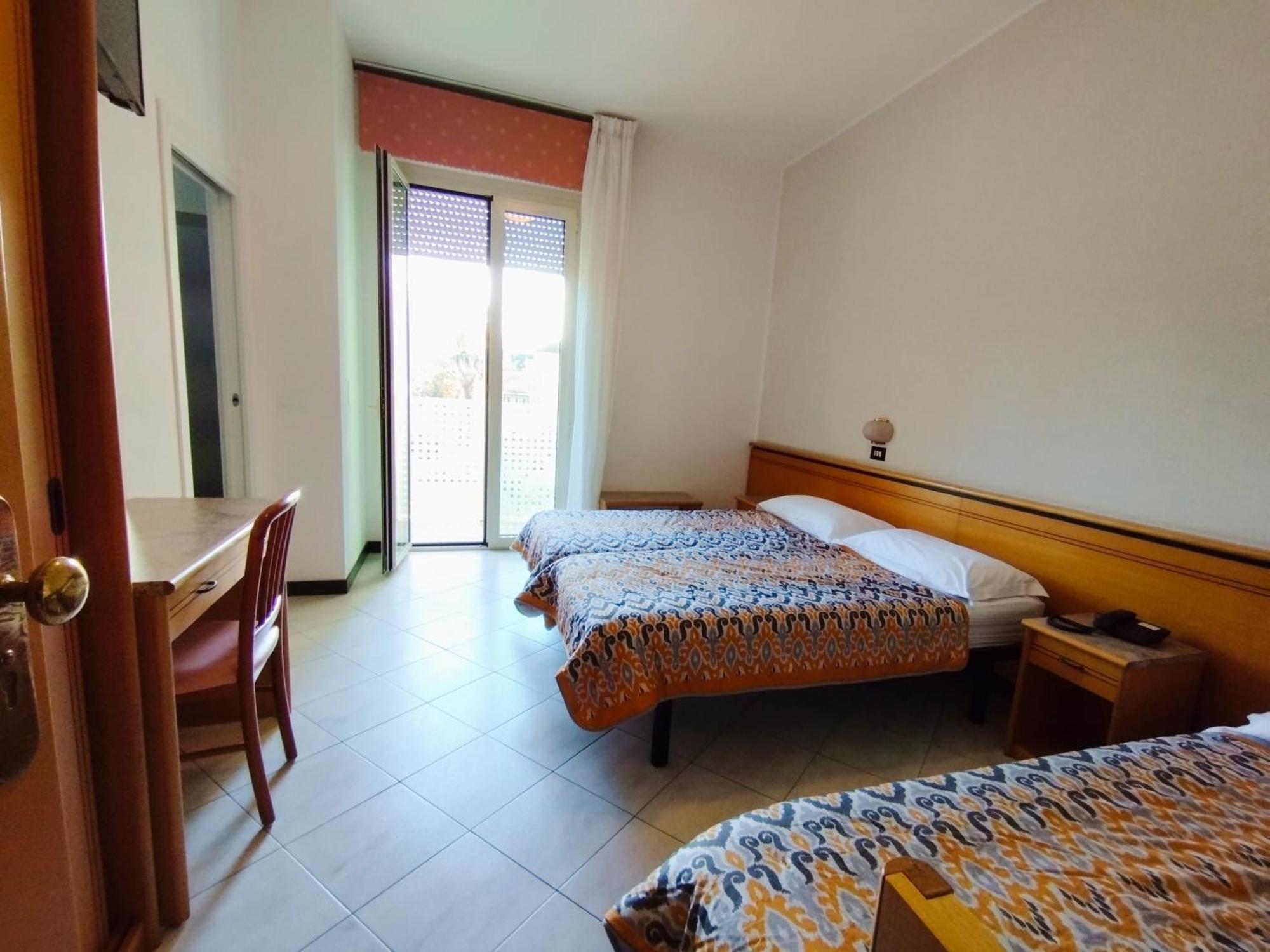 Hotel Excelsior Cervia Exterior foto