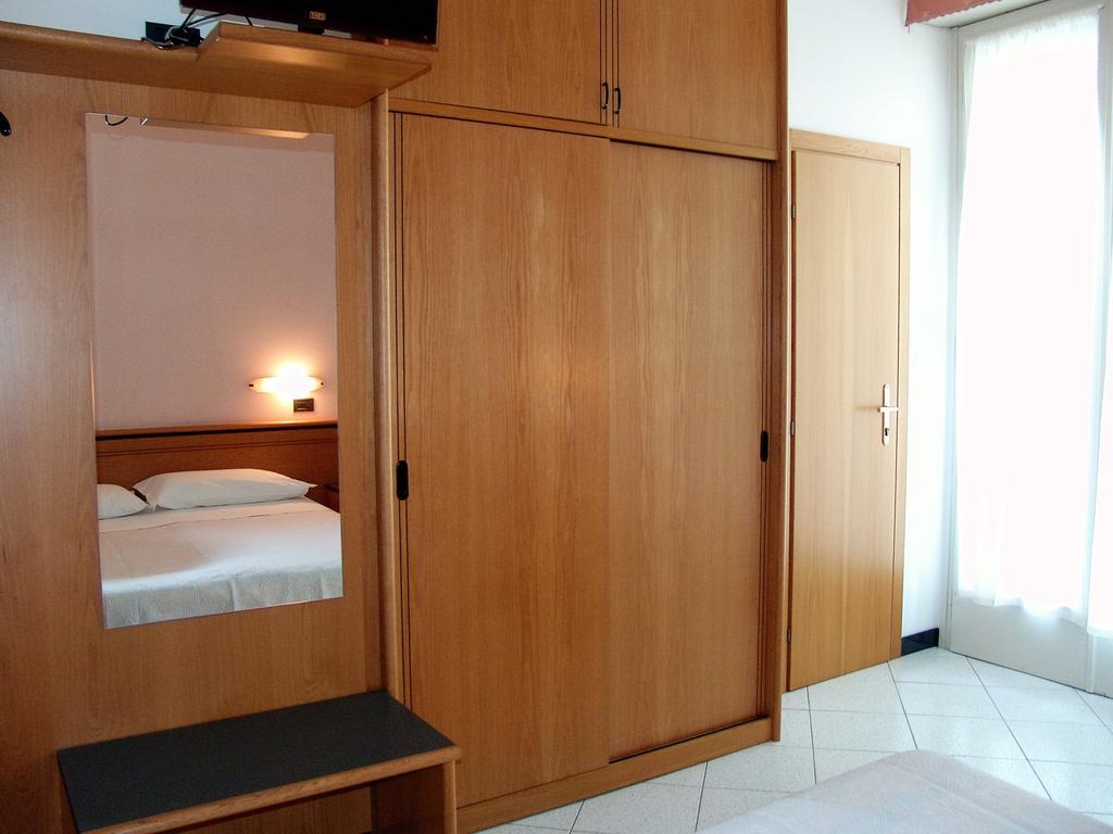 Hotel Excelsior Cervia Exterior foto