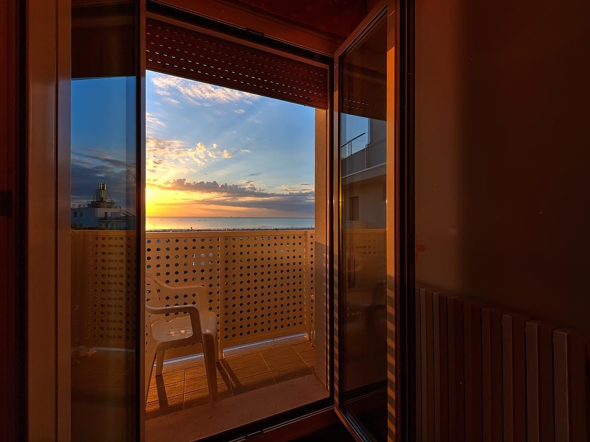 Hotel Excelsior Cervia Exterior foto