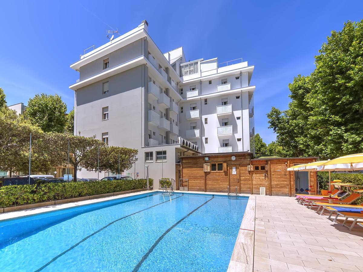 Hotel Excelsior Cervia Exterior foto